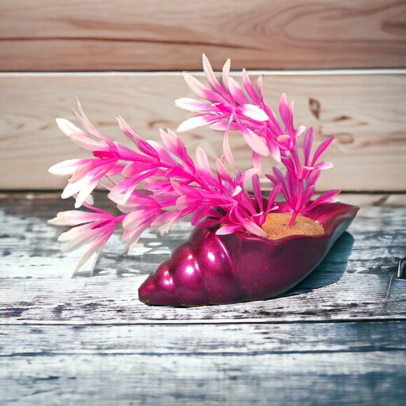 Aquarium Decoration Golden Pink Long Shell with Pink and Green Plant. - Picture 5 of 5